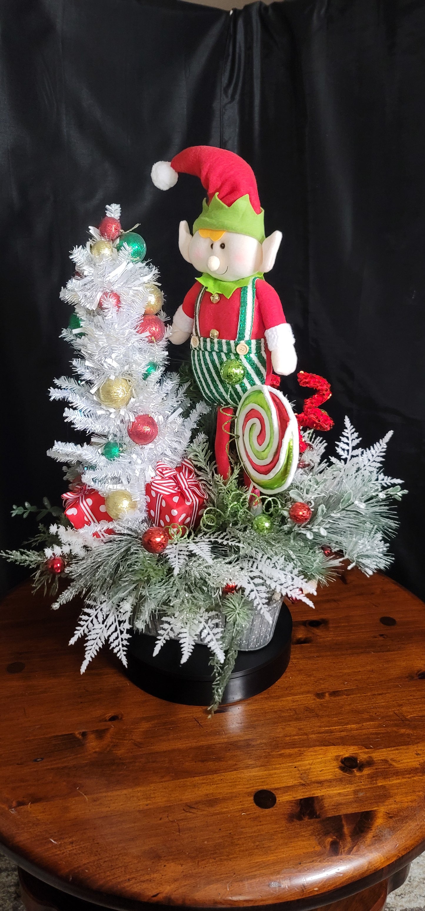 Elf Christmas Centerpiece